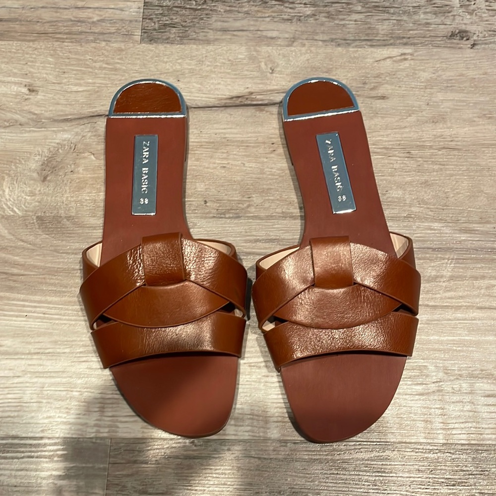 ❗️BRAND NEW ❗️Zara sandals size 38.